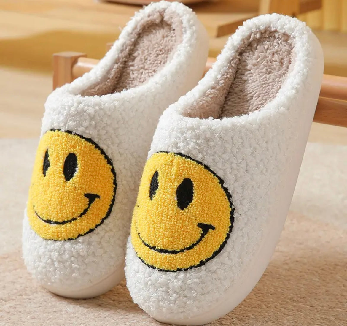 Smiley Face Terlikler