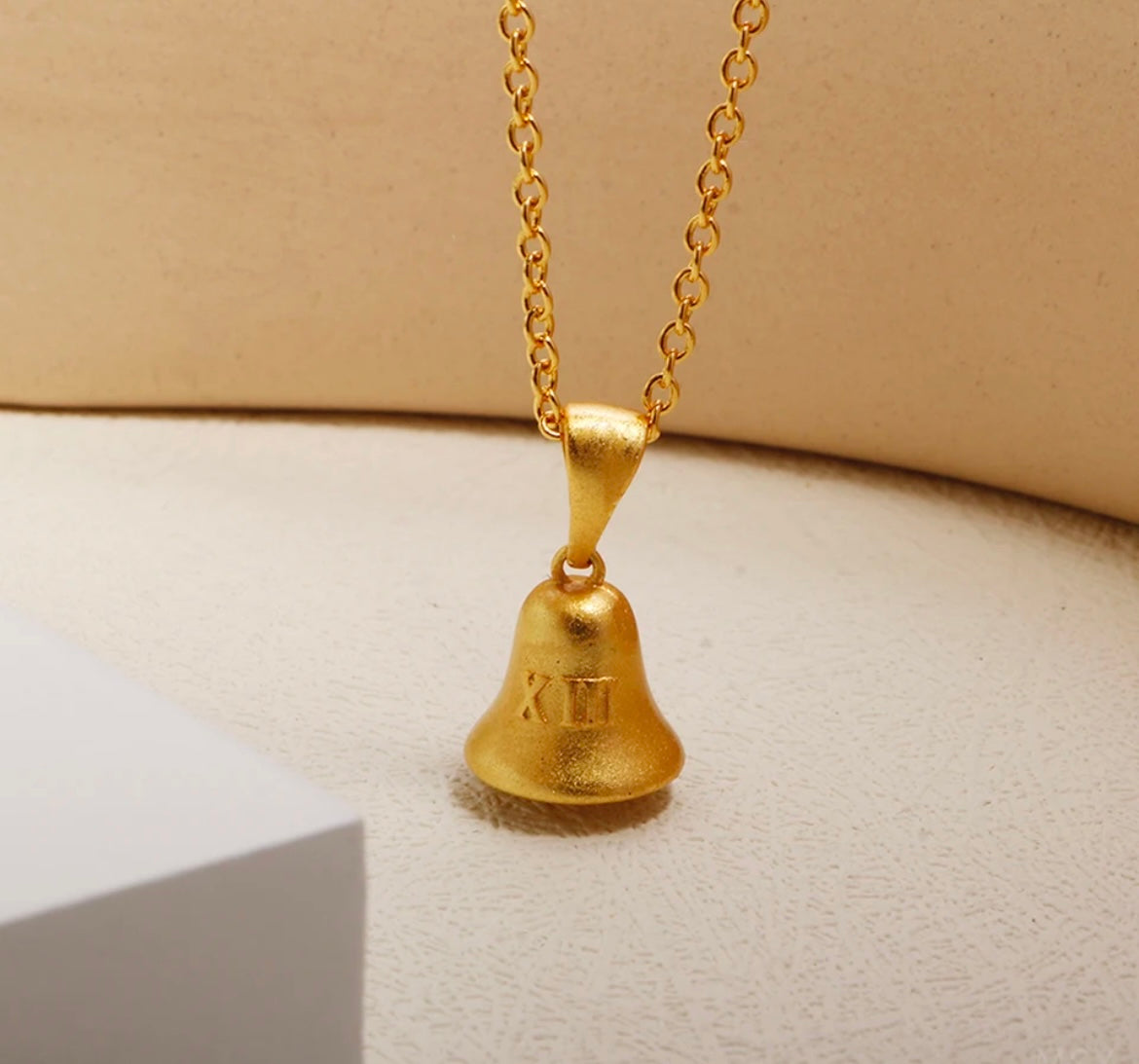 Taylor Haunted Kolye