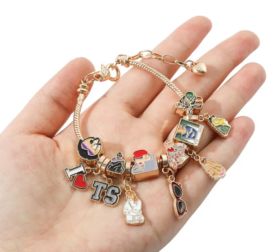 Taylor Charm Bilezik / Bracelet