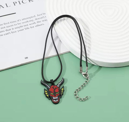 Stranger Things Hellfire Club Pendant Necklace / Keyring | Stranger Things Hellfire Kulübü Kolye / Anahtarlık