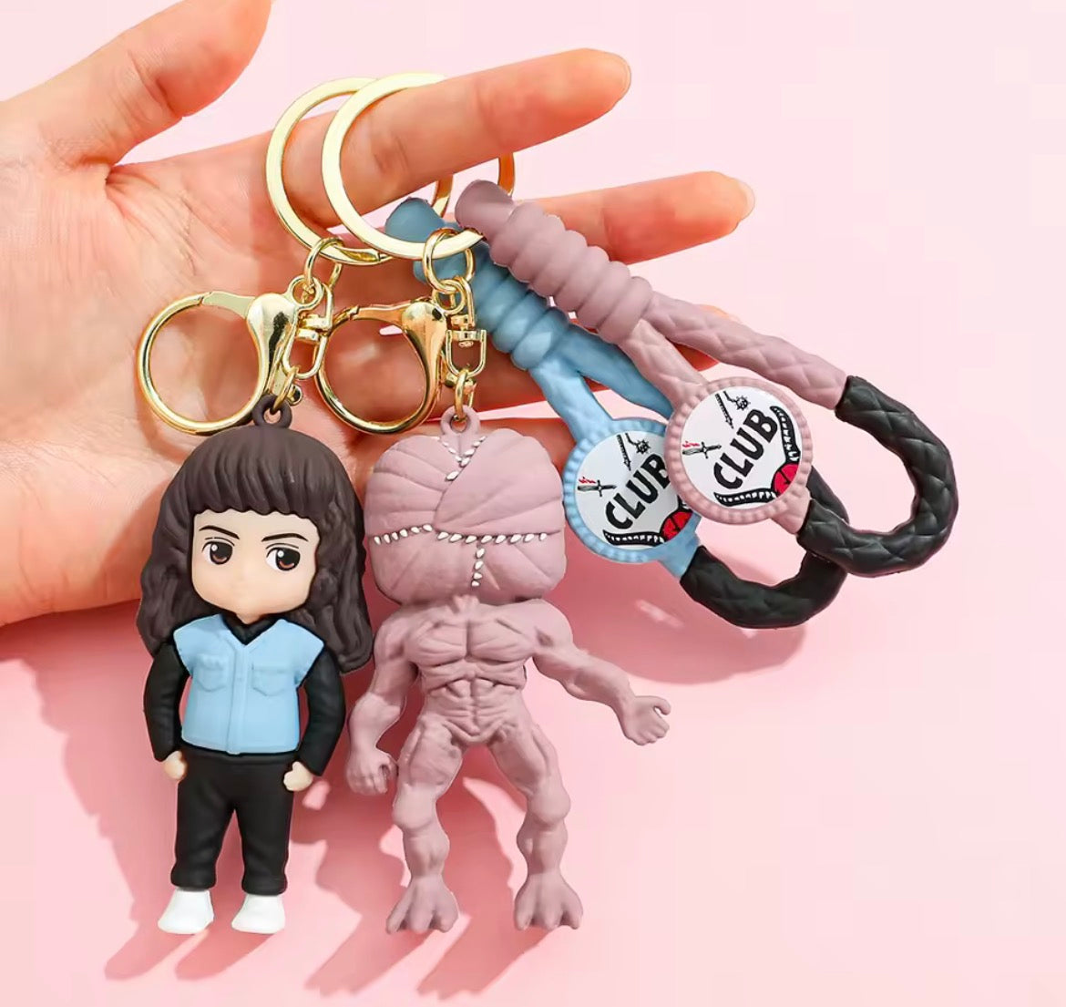 Stranger Things Demogorgon Hellfire Club Theme Keyring | Stranger Things Hellfire Kulübü Temalı Anahtarlık