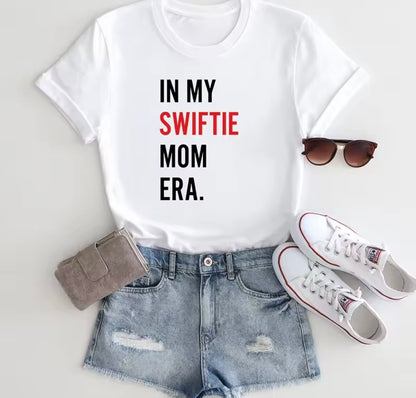 Taylor In My Swiftie Mom Era Tee - Taylor Tişört