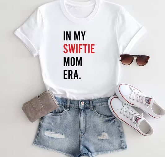 Taylor In My Swiftie Mom Era Tee - Taylor Tişört